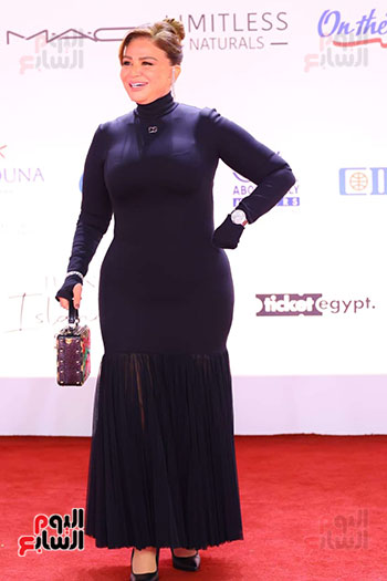 الفنانة إلهام شاهين