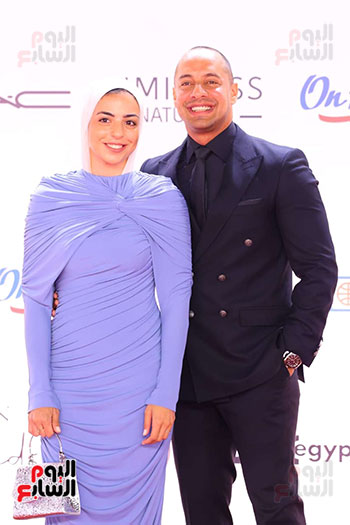 عمرو وهبة وزوجته