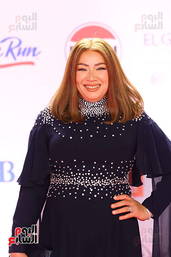 الفنانة انتصار