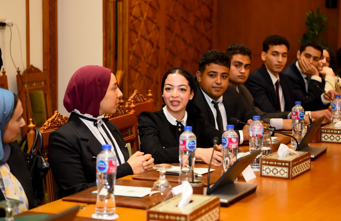 جانب من اللقاء جانب من اللقاء