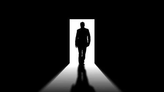 الباب المفتوح في الحلم الباب المفتوح في الحلم