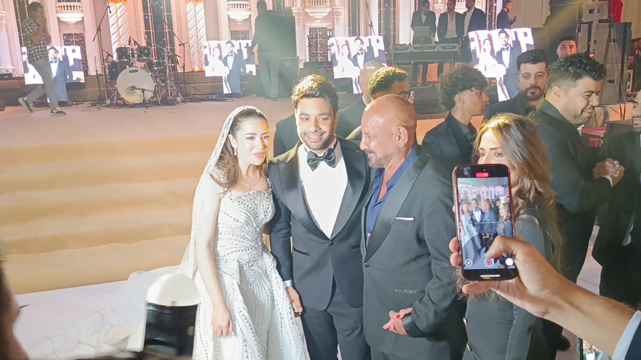 هاني رمزي ومحسن جابر وجنات فى حفل زفاف احمد جمال وفرح الموجي (3)