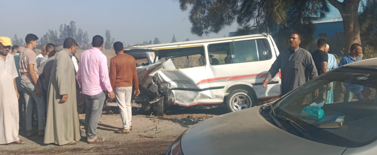 السيارة الميكروباص عقب الحادث