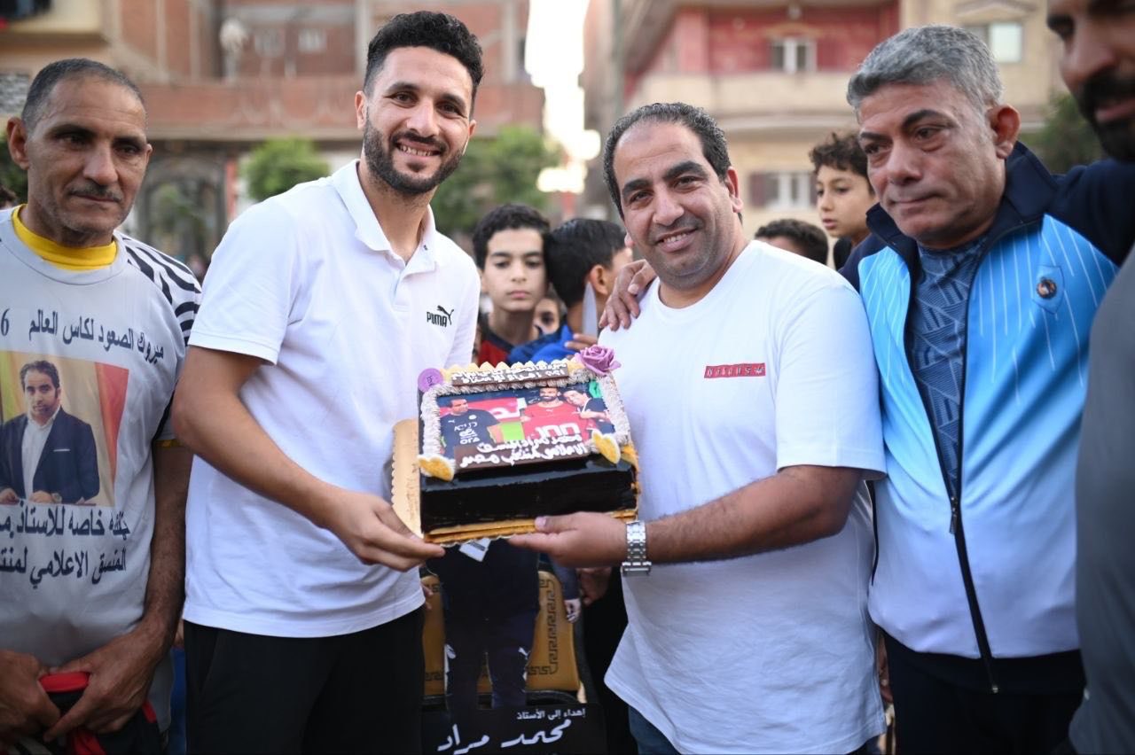 مراد مع التورتة