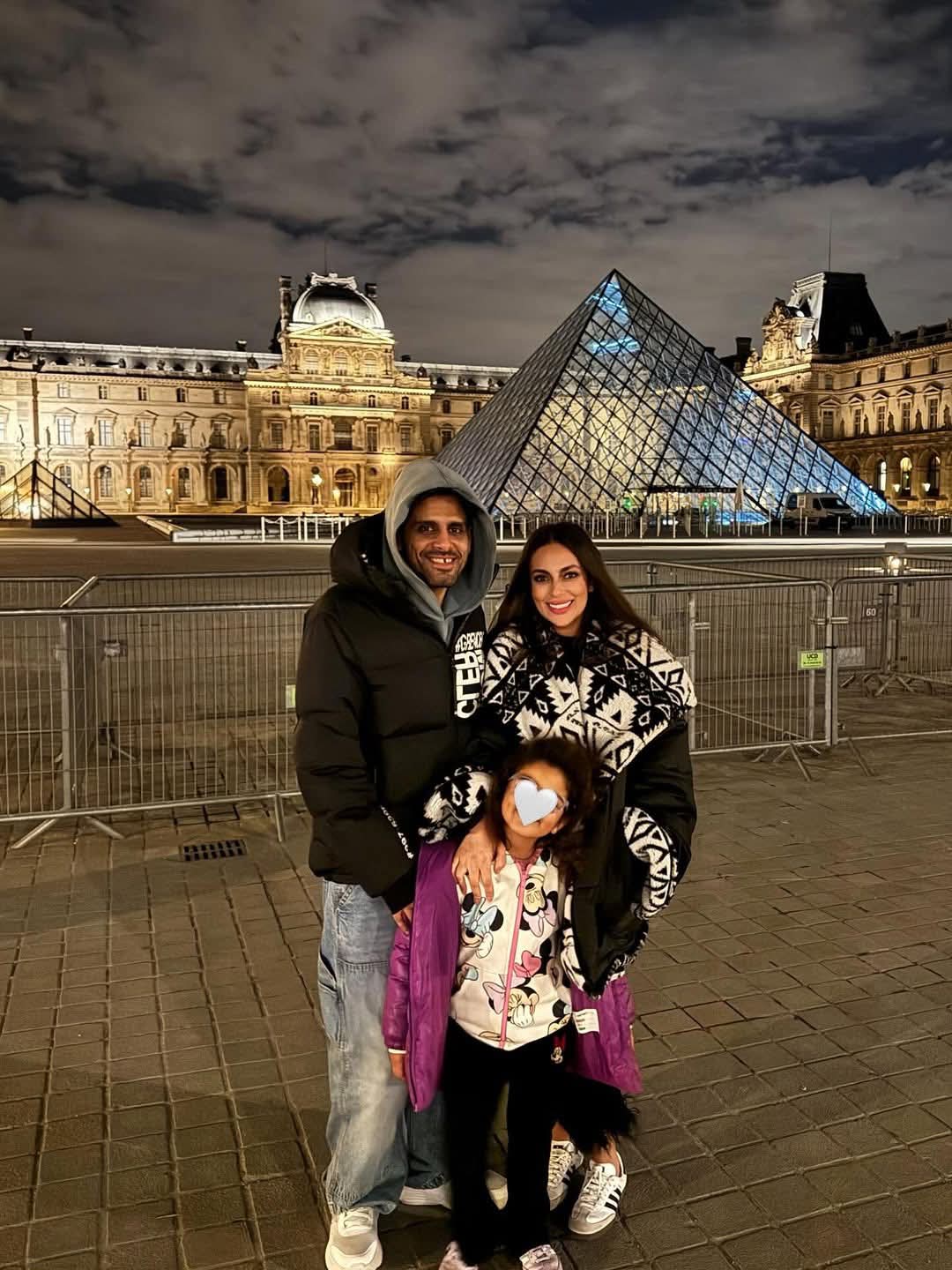 حمدى الميرغني وزوجته إسراء عبد الفتاح (3)