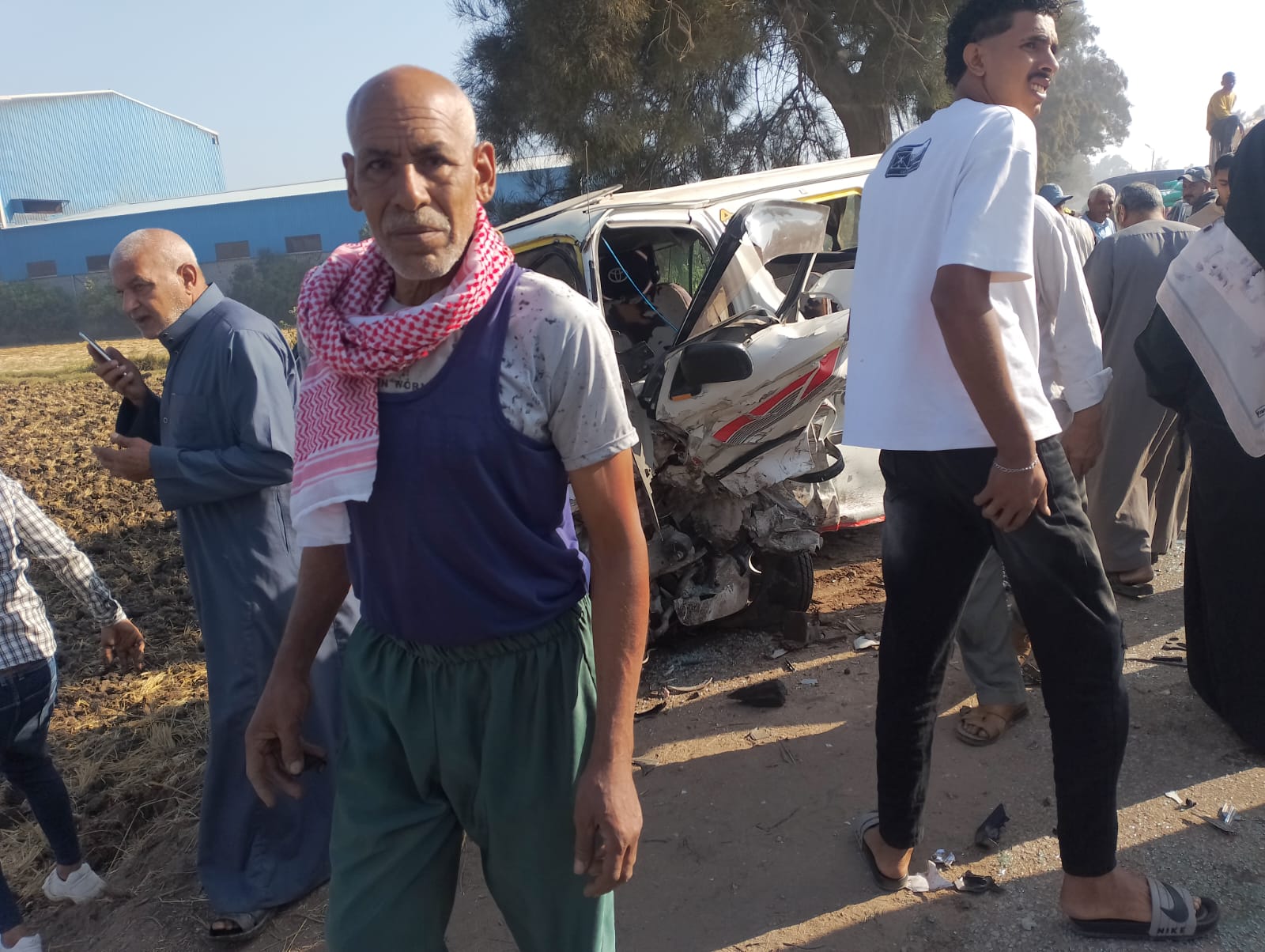 جانب من الحادث جانب من الحادث