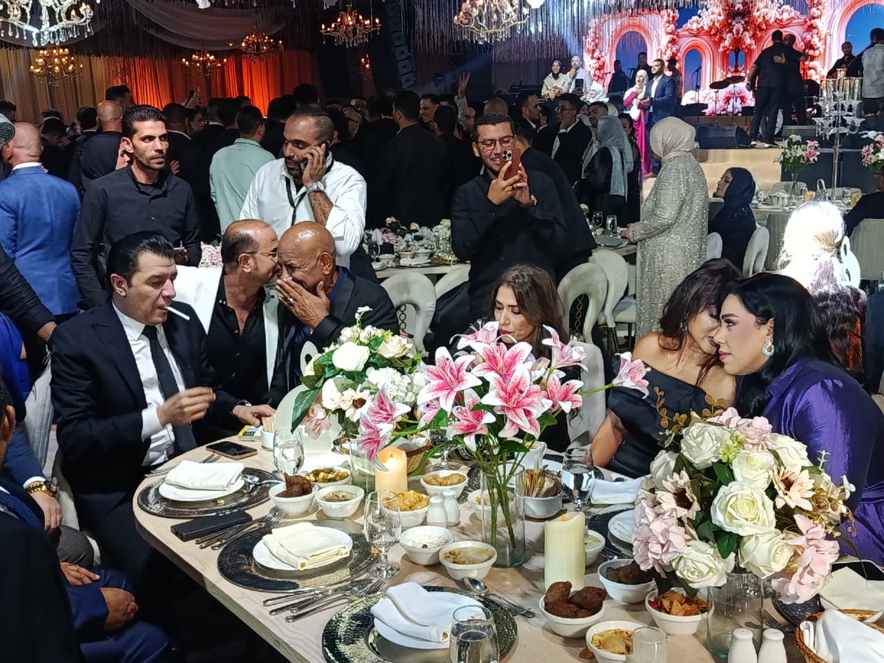 مصطفى كامل وشيماء سيف وروجينا ومحمد لطفى فى حفل زفاف احمد جمال (3)