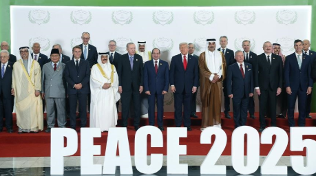 الرئيس السيسى يتوسط زعماء العالم فى قمة السلام بشرم الشيخ