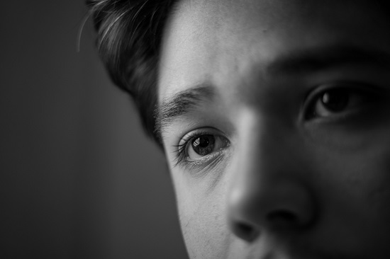 عين بها حزن