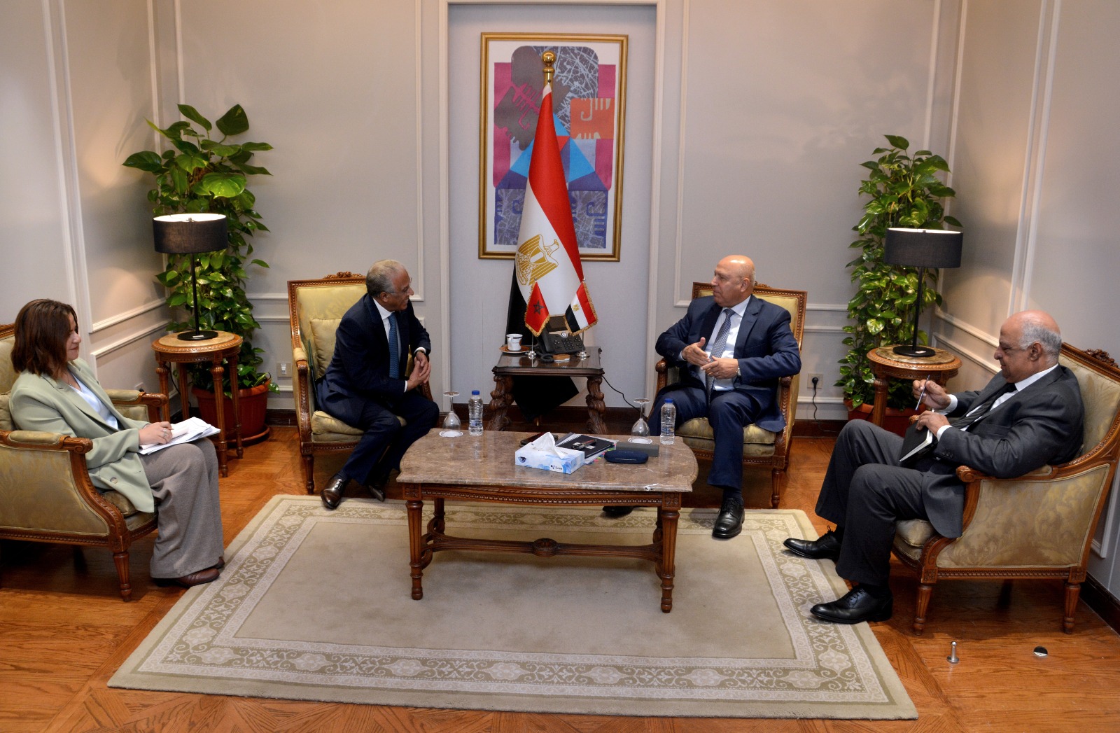 اللقاء اللقاء