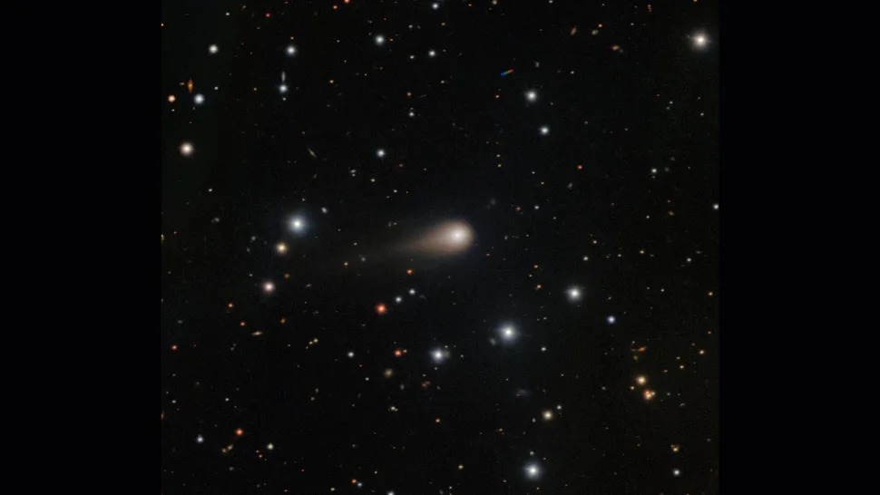 مذنب بين نجمى