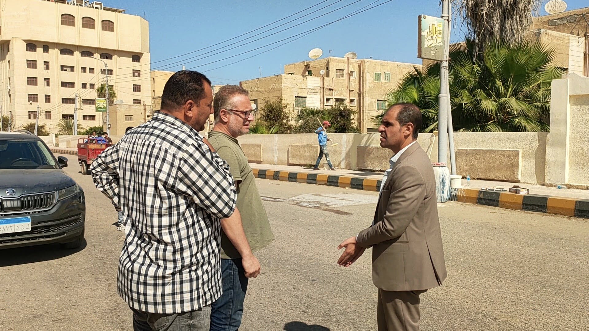 رئيس مدينة كفر الشيخ يتابع أعمال التطوير رئيس مدينة كفر الشيخ يتابع أعمال التطوير