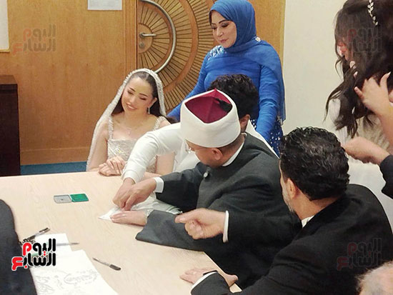 التوقيع على عقد القران التوقيع على عقد القران