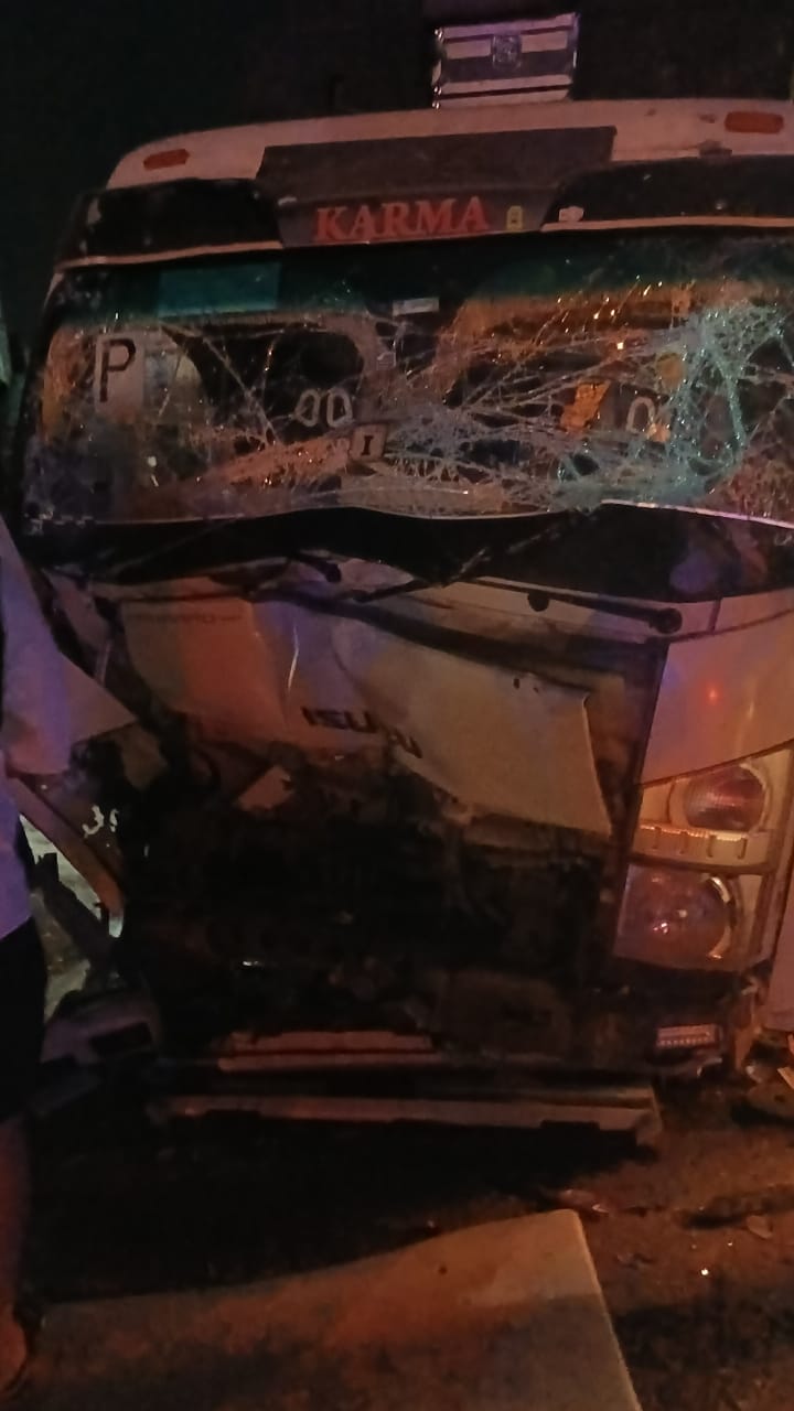 حادث تصادم طريق السويس الصحراوى      (5)