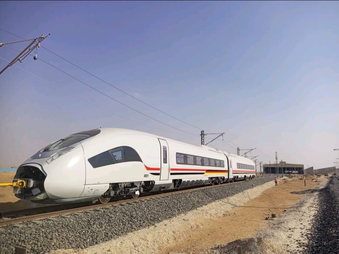 القطار فائق السرعة القطار فائق السرعة