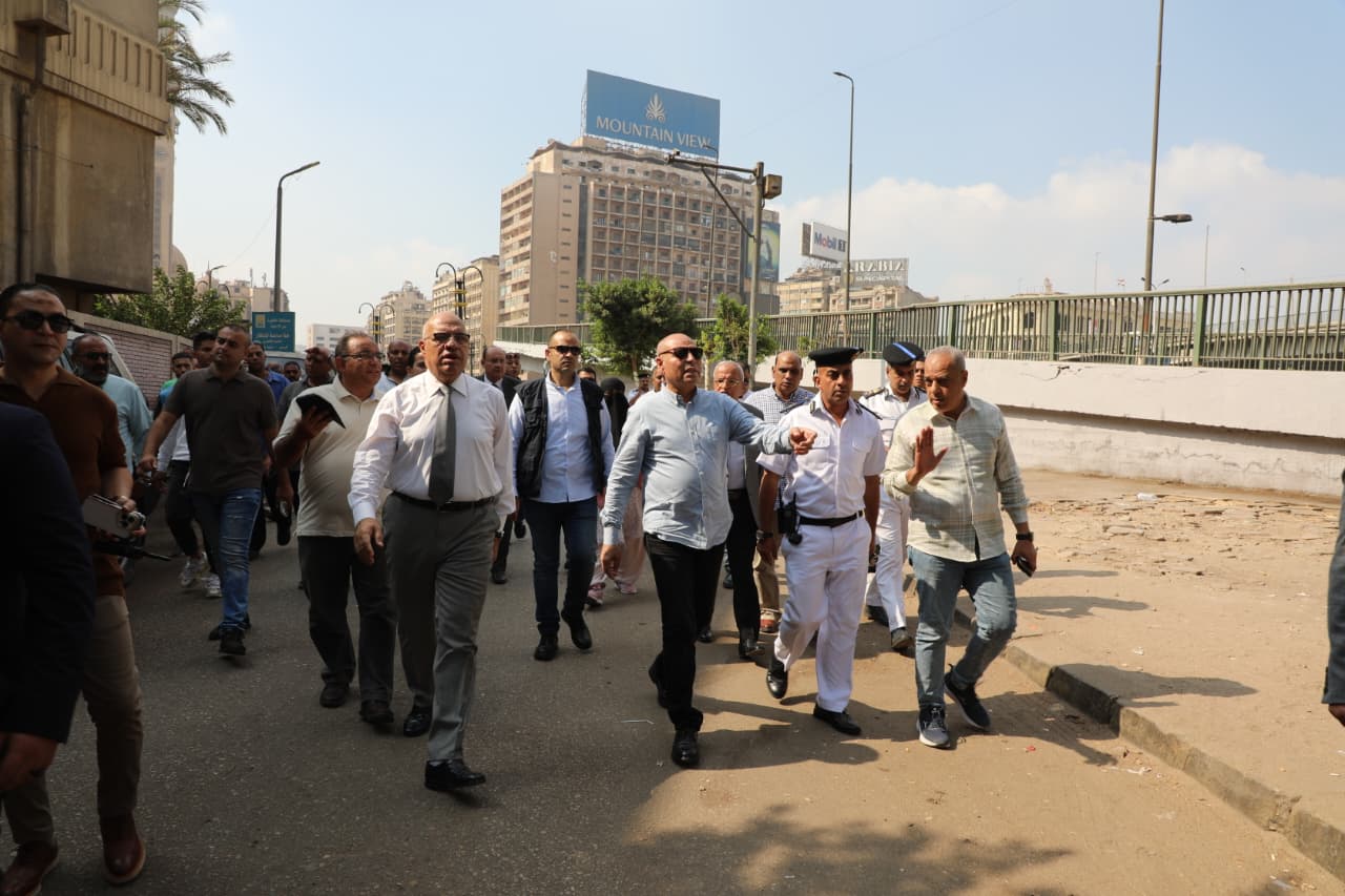 محافظ القاهرة يتفقد ميدان رمسيس محافظ القاهرة يتفقد ميدان رمسيس