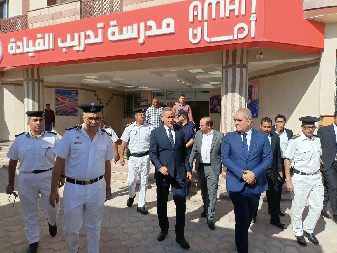 افتتاح وحدة فحص فنى إلكترونية لإدارة المرور بمدينة طيبة الجديدة.