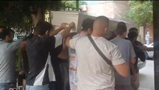جنازة-شقيق-فريدة-سيف-النصر-1 جنازة-شقيق-فريدة-سيف-النصر-1