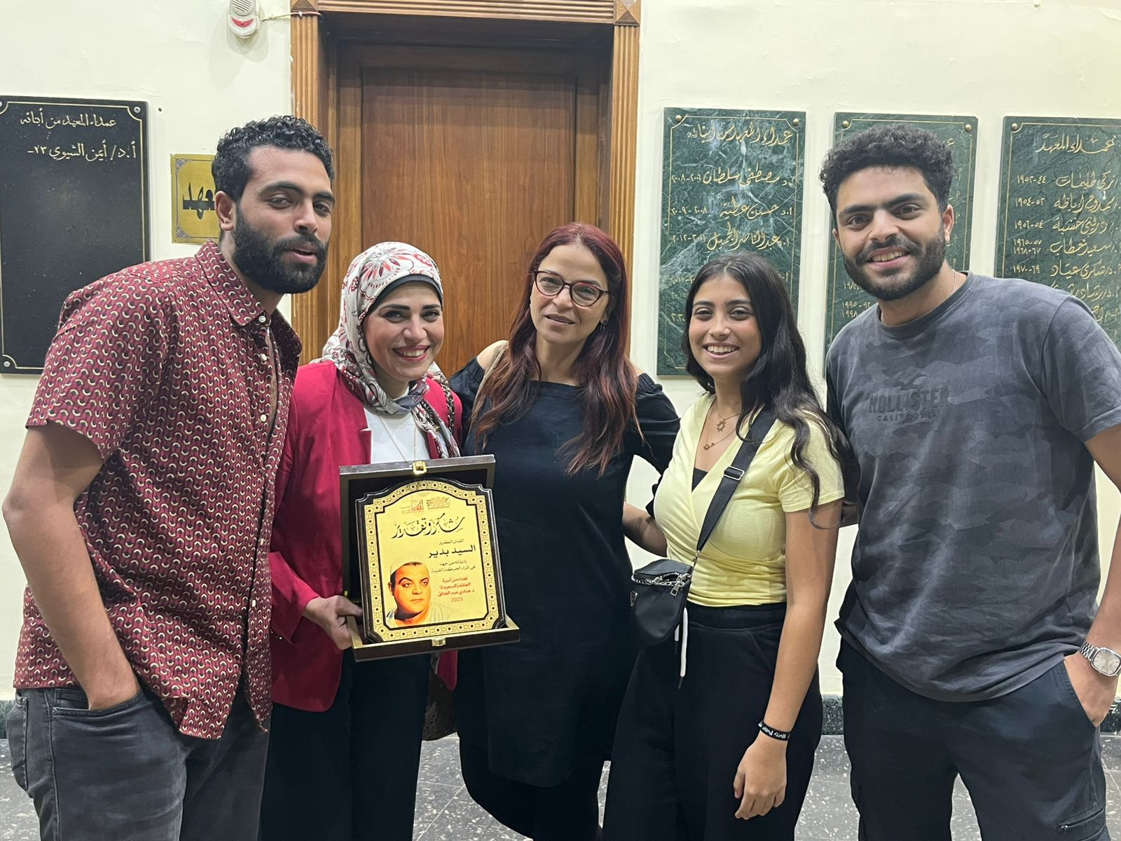 أكاديمية الفنون تكرم رائد المسرح المصري السيد بدير بعد 39 عامًا من آخر عروضه