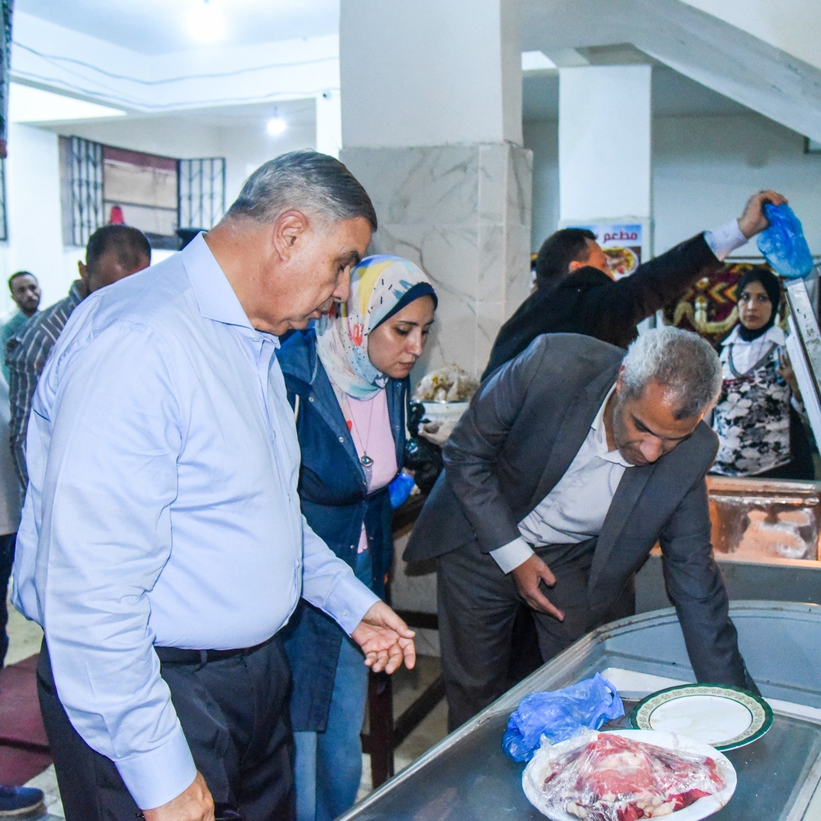 المحافظ يتابع الاسواق المحافظ يتابع الاسواق