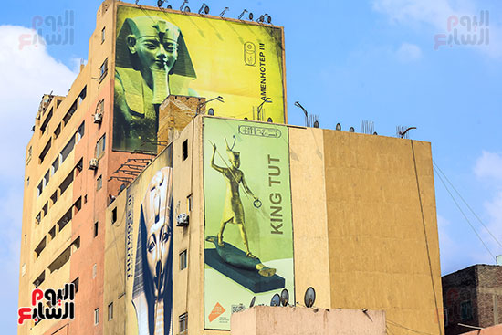 جداريات فنية على عقارات الطريق الدائري جداريات فنية على عقارات الطريق الدائري