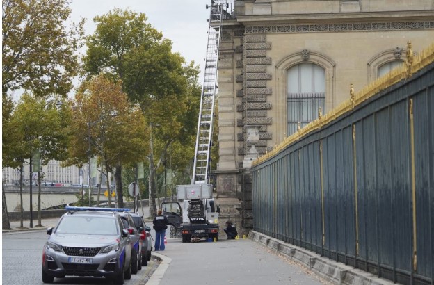 متحف اللوفر متحف اللوفر