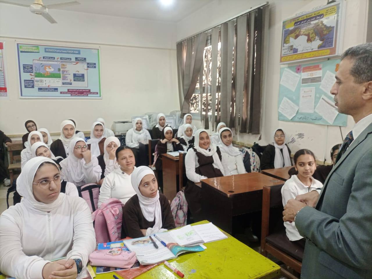 وكيل تعليم كفر الشيخ يتفقد المدارس