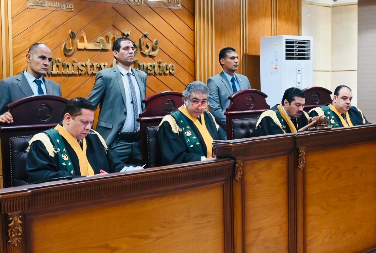 المستشار سامح عبد الحكم رئيس المحكمة (2)