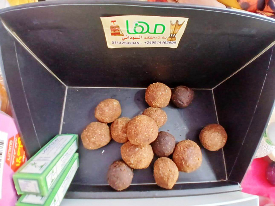 أغرب-منتجات-الركن-السودانى-فى-معرض-الوادي-الجديد-الزراعي-(6)