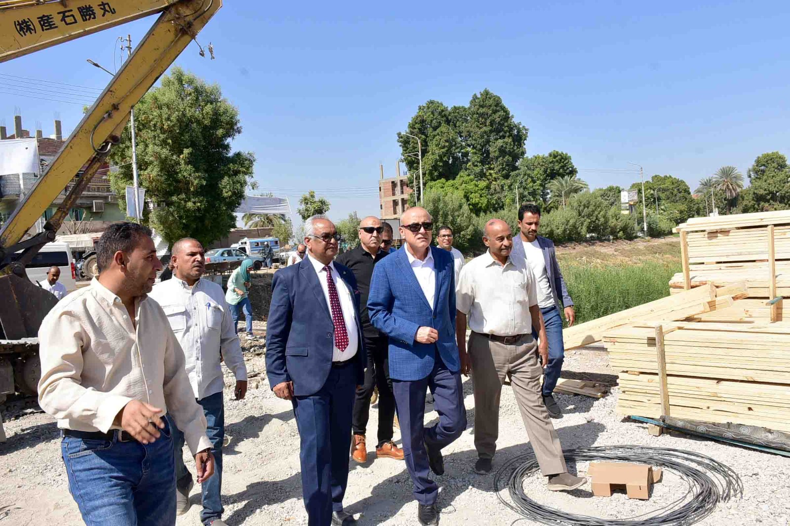 متابعة تطورات العمل في مشروعات البنية التحتية بمدينتى إسنا وأرمنت متابعة تطورات العمل في مشروعات البنية التحتية بمدينتى إسنا وأرمنت