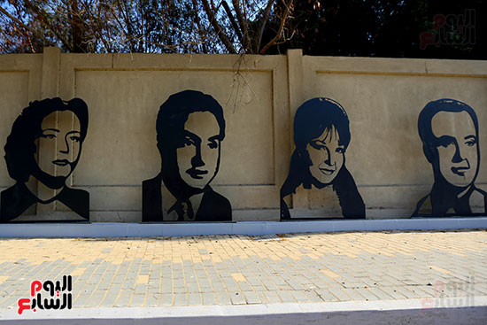 أعمال التطوير والتجميل في محيط المتحف الكبير