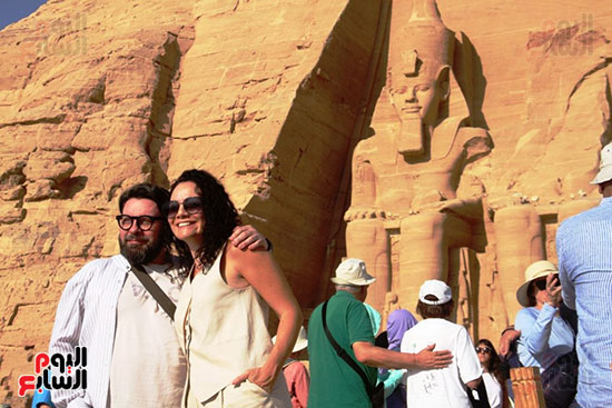 صور-العاشقين-أمام-معابد-أبوسمبل-(12)