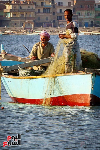 الحكومة تمنح الصيادين تسهيلات فى الإعفاء من الرسوم وتشجيع عودة الإنتاج السمكي