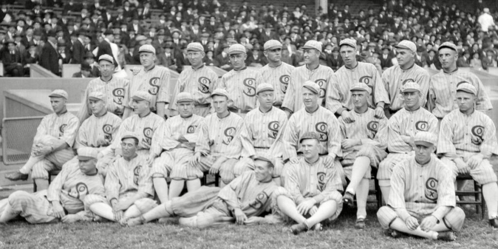 الجوارب السوداء 1919.. خيانة في قلب البيسبول الجوارب السوداء 1919.. خيانة في قلب البيسبول