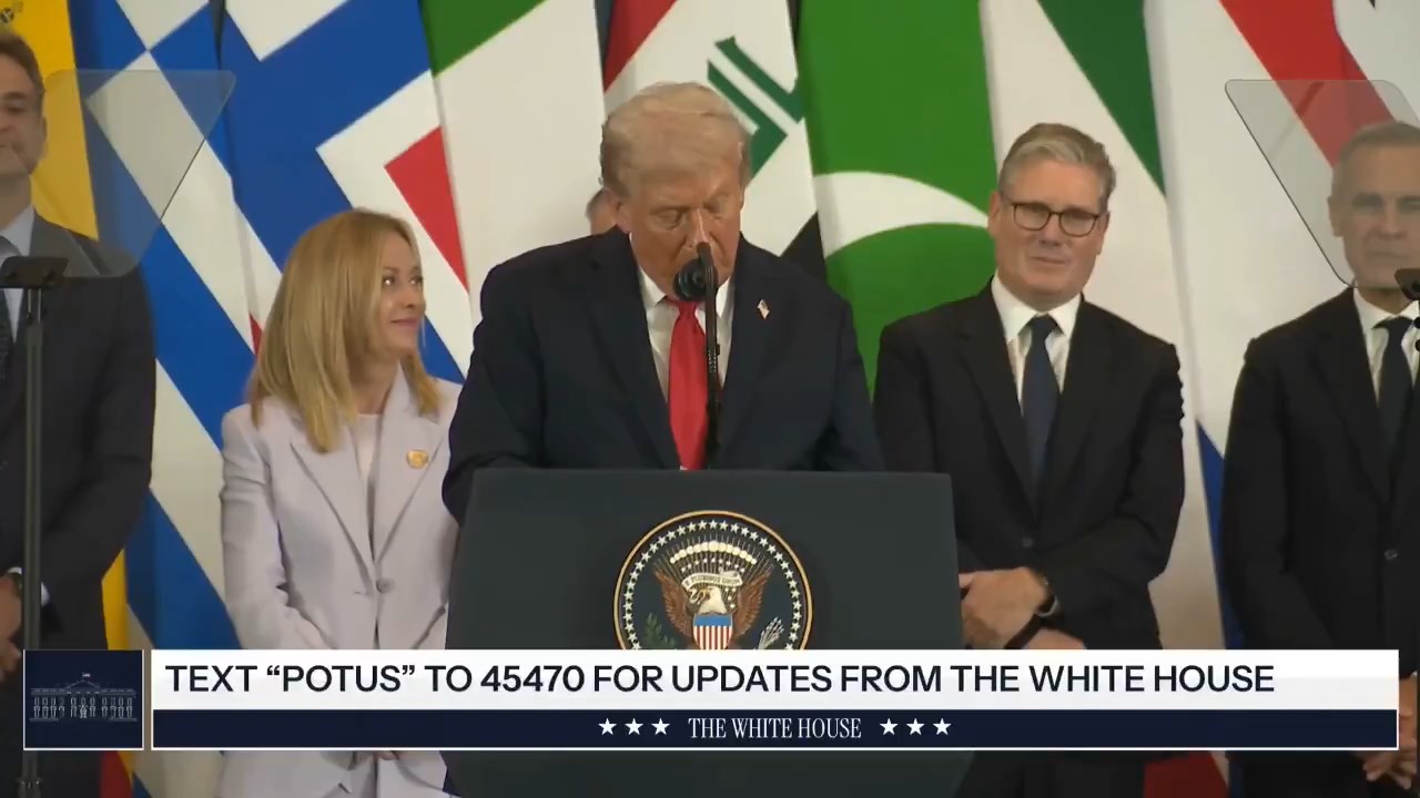 ترامب يلقي كلمته في قمة شرم الشيخ ويغازل ميلوني ترامب يلقي كلمته في قمة شرم الشيخ ويغازل ميلوني