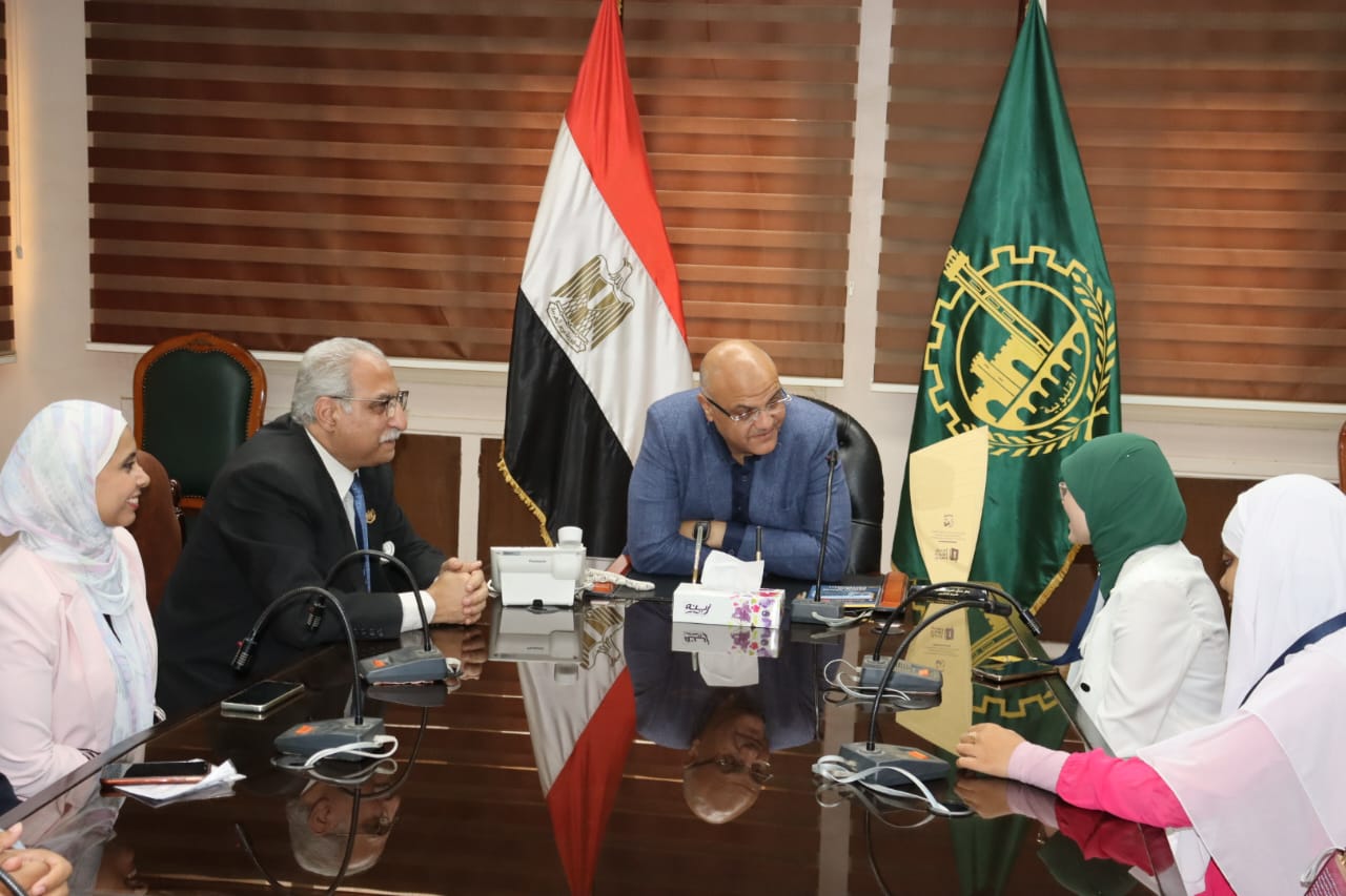 خلال اللقاء