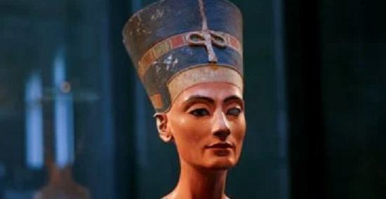 الملكة نفرتيتي
