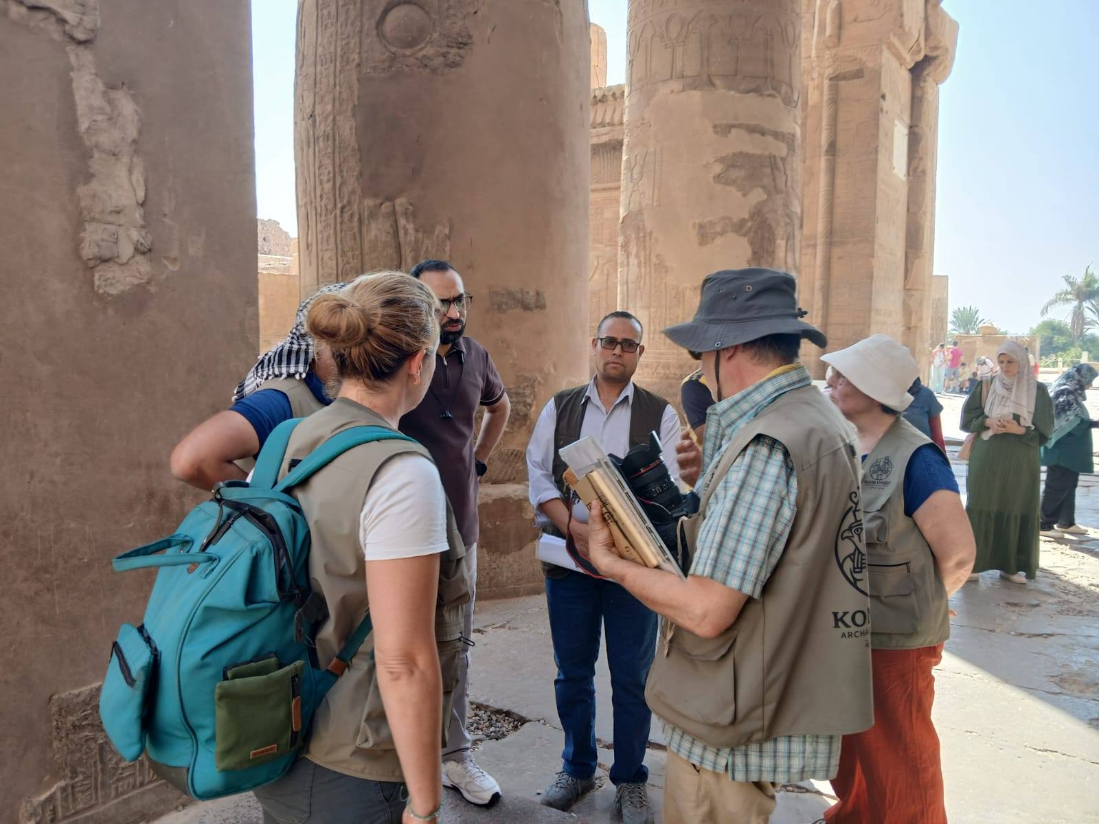 أعمال البعثة الألمانية بمعبد كوم أمبو (6)