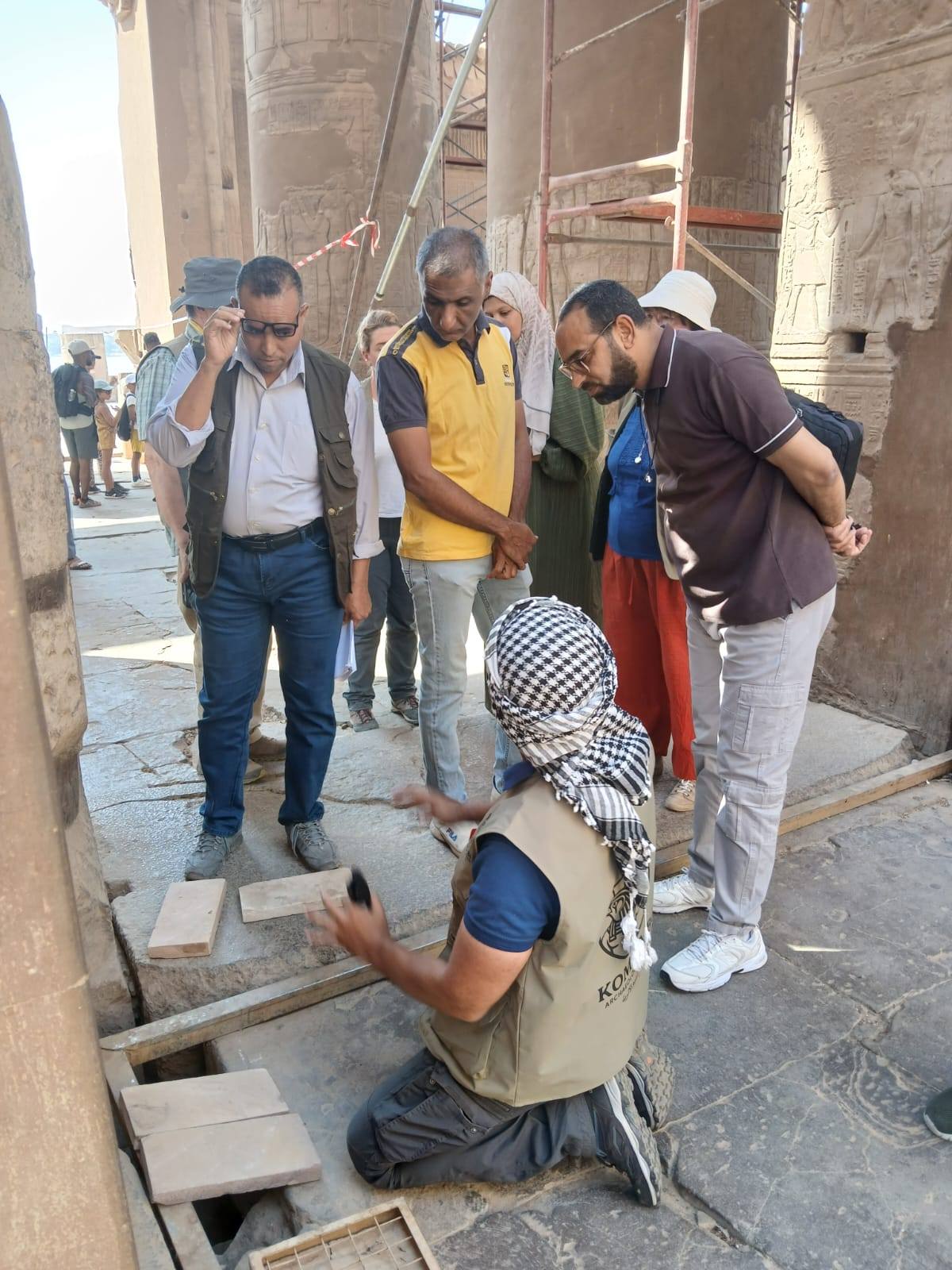 أعمال البعثة الألمانية بمعبد كوم أمبو (4)