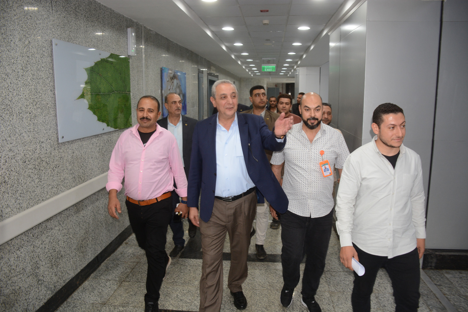 جولة المحافظ بمستشفي طنطا جولة المحافظ بمستشفي طنطا
