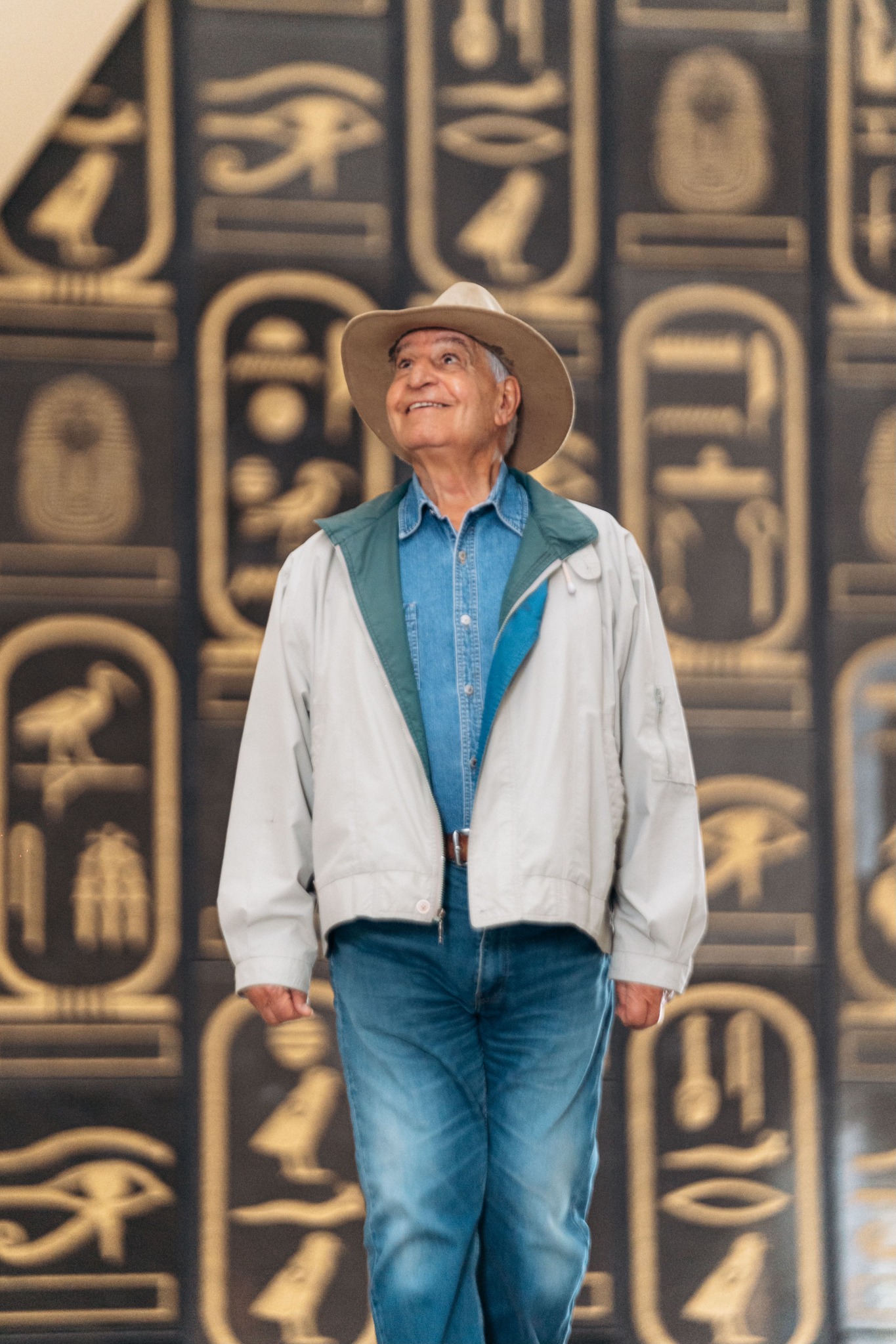 زاهى حواس زاهى حواس