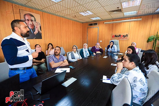 جلسات ورشة تدريب المحررين على استخدام الذكاء الاصطناعي (12)