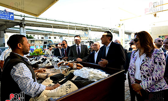 رئيس الوزراء يفتتح مشروع تطوير سوق العتبة بعد اكتمال الأعمال وإعادة التأهيل (13)