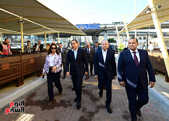 رئيس الوزراء يفتتح مشروع تطوير سوق العتبة بعد اكتمال الأعمال وإعادة التأهيل (16)