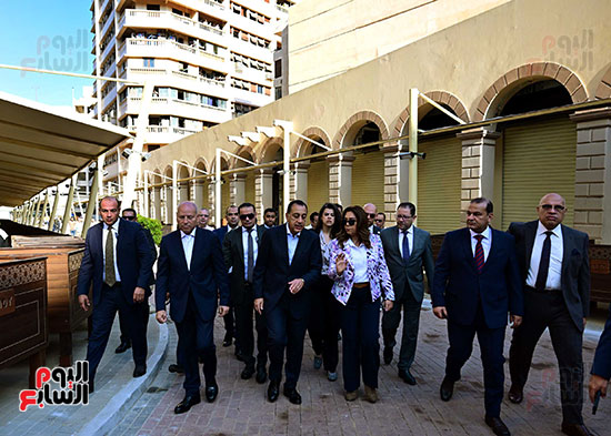 رئيس الوزراء يفتتح مشروع تطوير سوق العتبة بعد اكتمال الأعمال وإعادة التأهيل (22)