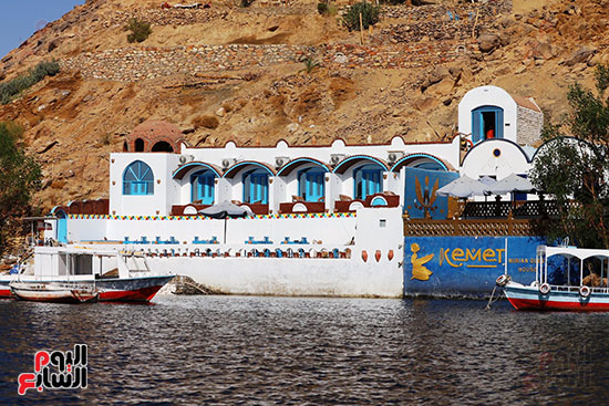 موتيلات-صغيرة-على-النيل