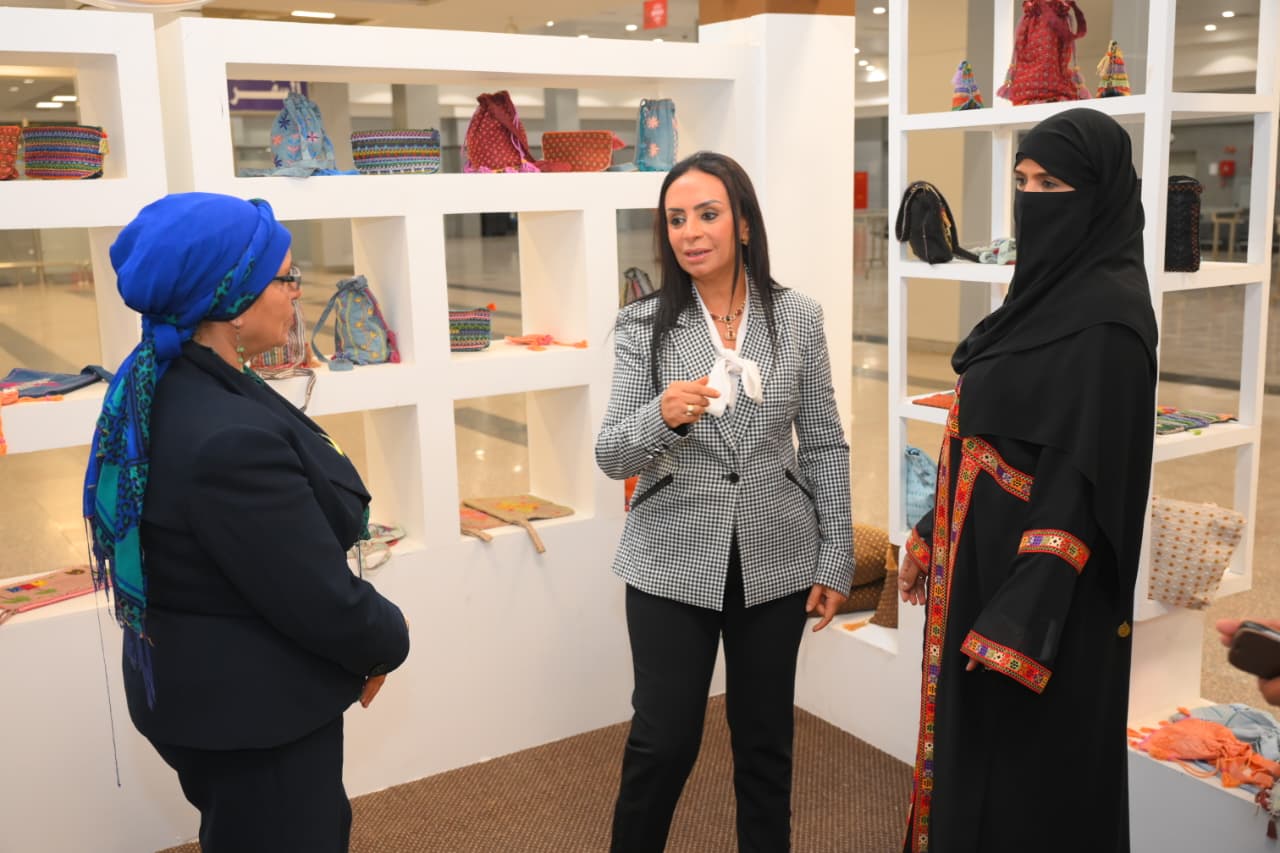 وزيرة التضامن فى الجولة