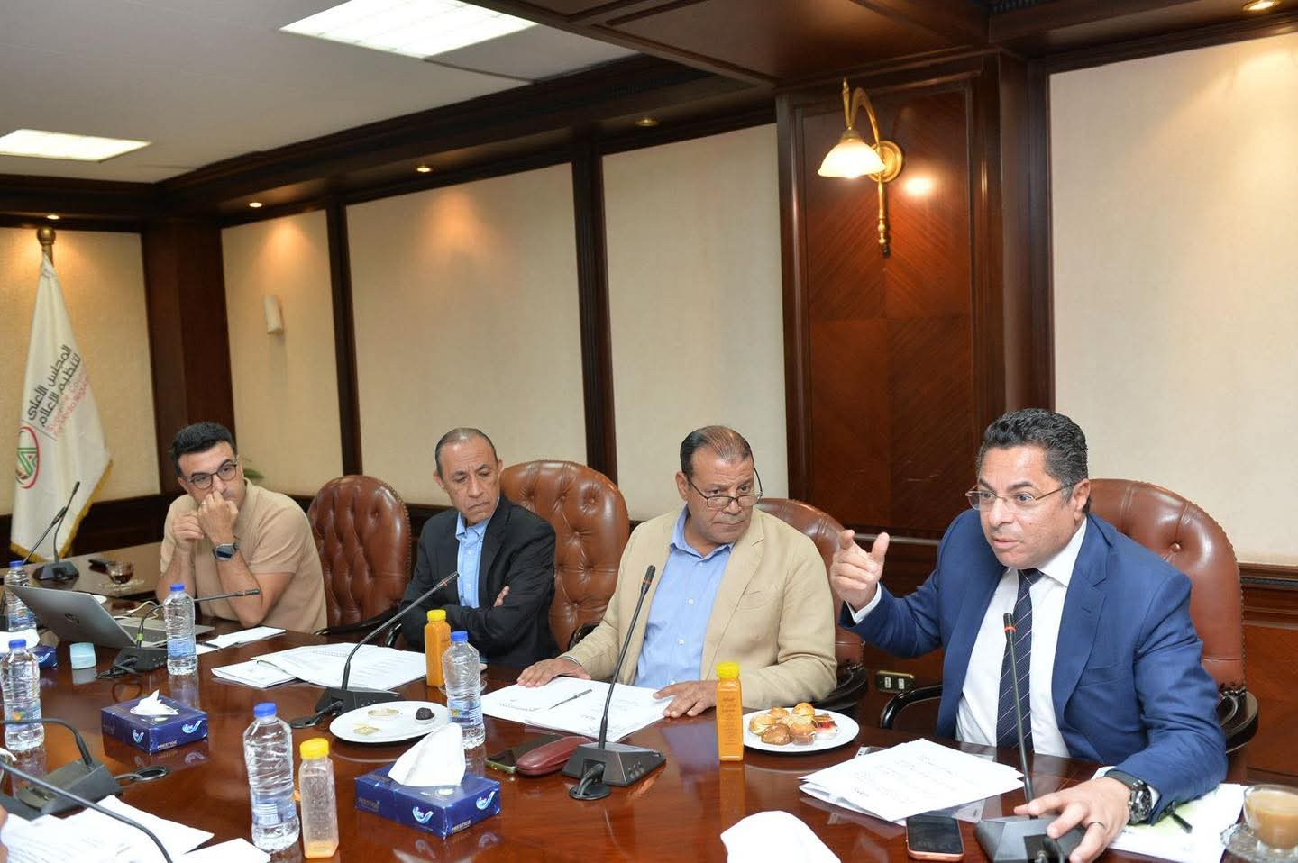 اللجنه الرئيسية لتطوير الاعلام (4)