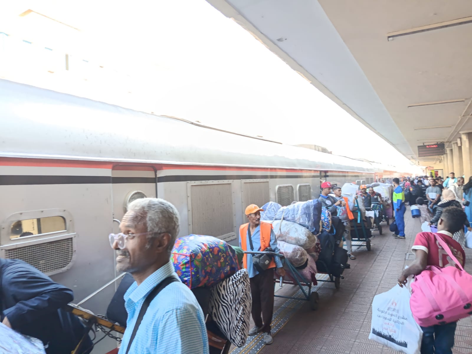 السكة الحديد تسيّر الرحلة ال29 لنقل الأشقاء السودانيين لوطنهم