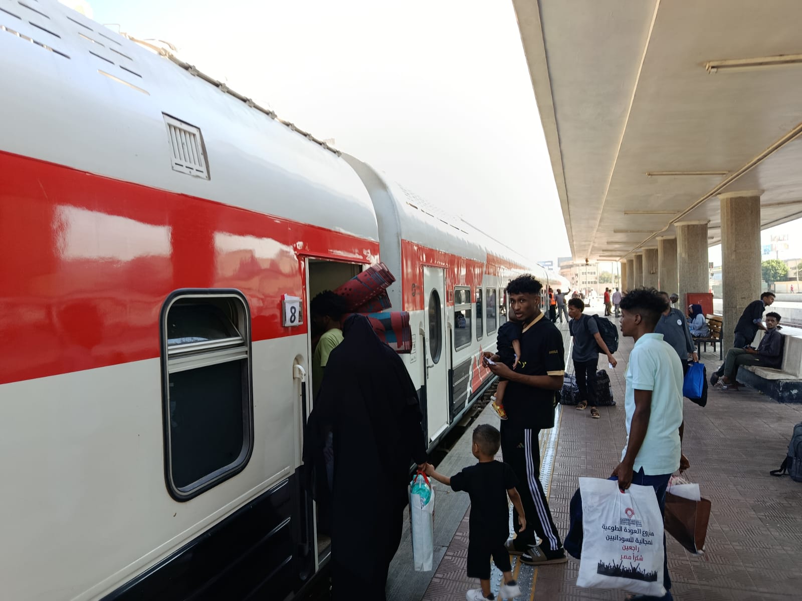 نقل الاشقاء السودانين الي وطنهم